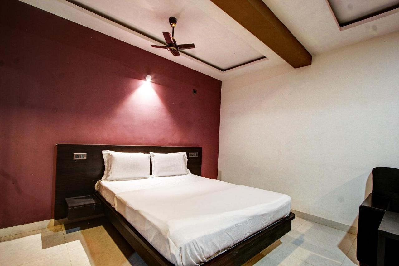 Spot On 37197 Mallya Residency Hotel Someshwar Exterior foto