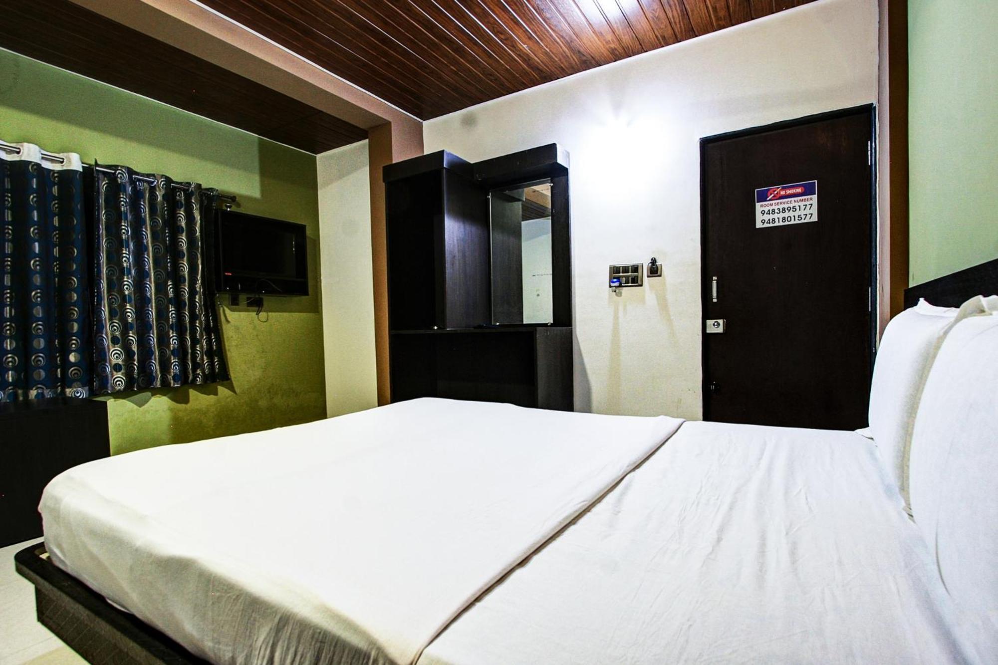 Spot On 37197 Mallya Residency Hotel Someshwar Exterior foto